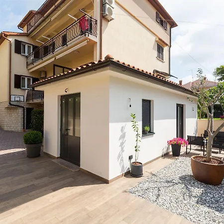 Elegantes Im Villenviertel Nur 10 Minuten Zum Poreč